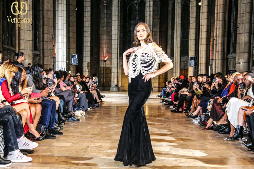 EMERGENCE-CREATIVE,-FASHION-SHOW,-PFW-Closing-Ceremony-VENDOME-PARIS-by-Rex-FERNANDO-&-Asian-&-European -Fashion-Week