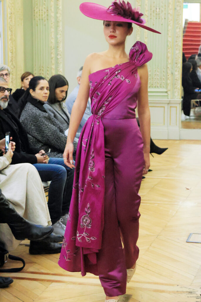 Manu-Sánchez-spectacular-fashion-show,-celebrated-his-25th-anniversary-PFW-SS24