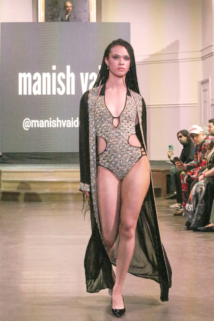 Manish-Vaid's-Enchanting-AW25-Couture-Collections-Dazzle-at-Hôtel-de-l'Industrie-During-Paris-Fashion-Week-on-International-Women's-Day